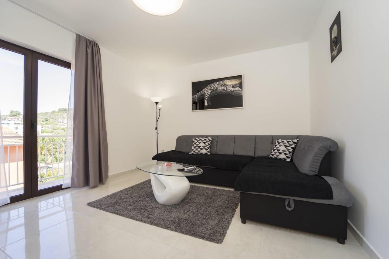 Apartman Tessa Вела-Лука Экстерьер фото