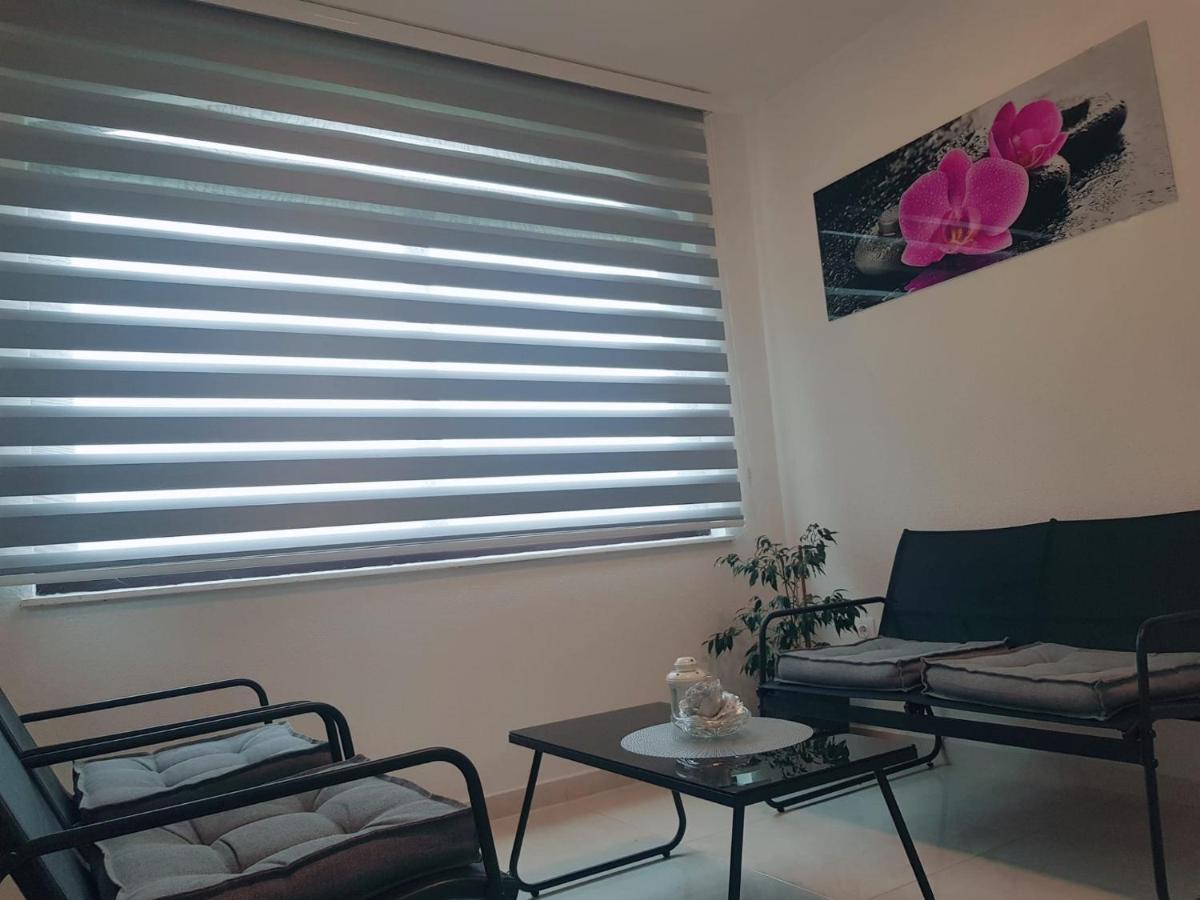 Apartman Tessa Вела-Лука Экстерьер фото