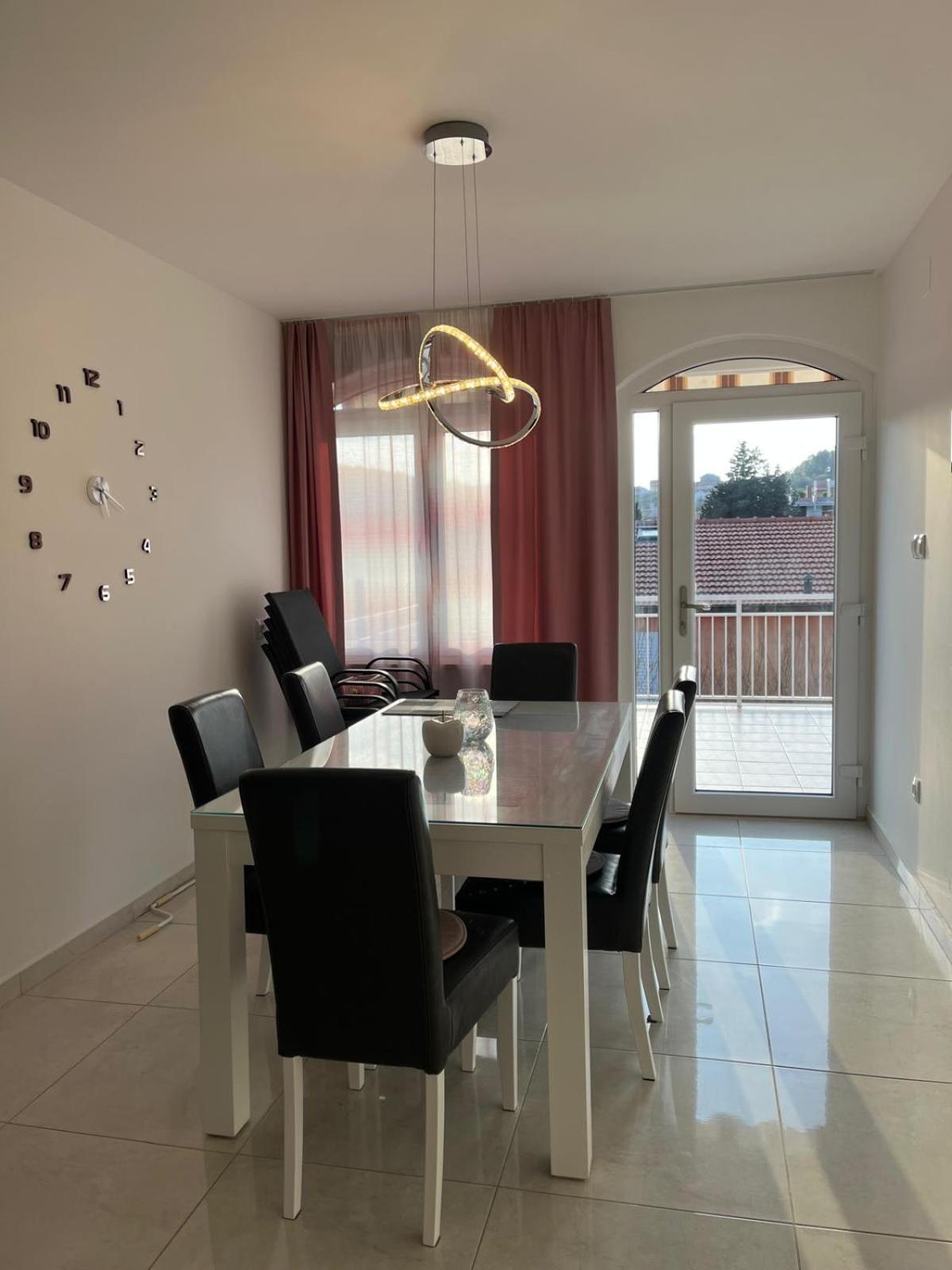 Apartman Tessa Вела-Лука Экстерьер фото